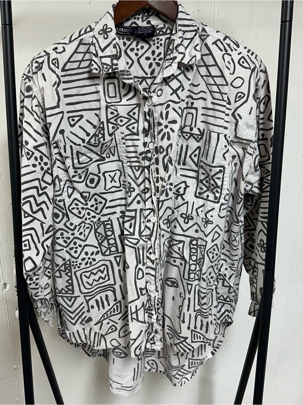 Vintage White & Black Geo-Print Button Down Shirt for Women
